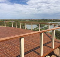 Limestone Ridge - Holiday House - Rental Cars