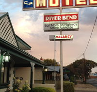 Motel Riverbend - Rental Cars