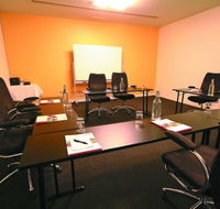 Ramada Encore Dandenong - Rental Cars