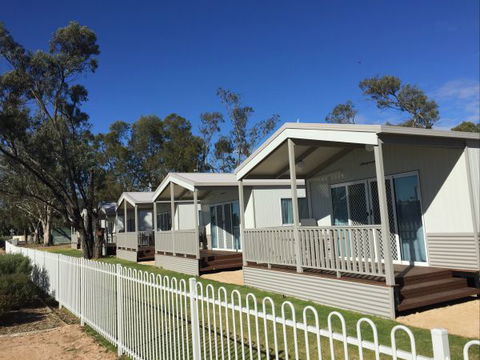 Waikerie Holiday Park - Rental Cars 1