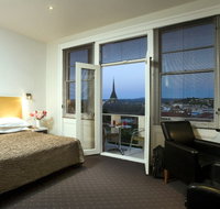 Auldington Hotel - Rental Cars