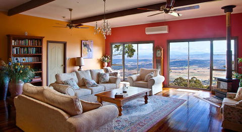 Avocado Sunset Bed & Breakfast - Rental Cars 5
