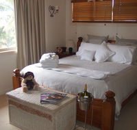 Ayr Bed and Breakfast on McIntyre - Rental Cars