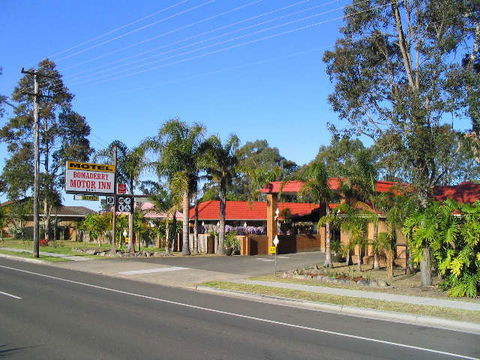 Bomaderry Motor Inn - Rental Cars 0
