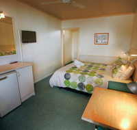 Boulevard Motel - Rental Cars