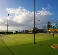 Breakers North - Absolute Beach Front Holiday Apartments - Rental Cars