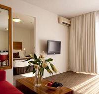 Cambridge Hotel Sydney - Rental Cars