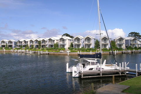 Captains Cove Waterfront Apartments - Rental Cars 1