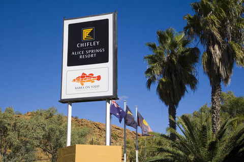 Chifley Alice Springs Resort - Rental Cars 1