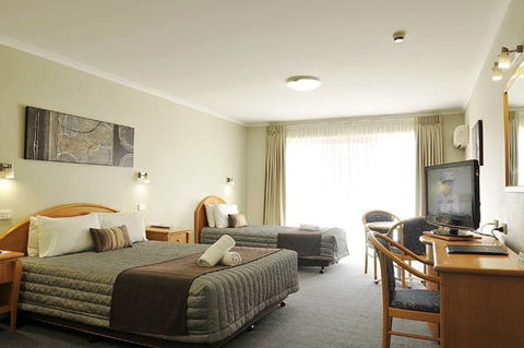 Chittaway Motel - Rental Cars 0