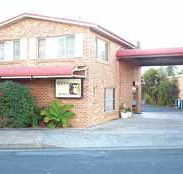 Clock Tower Motor Inn - Rental Cars
