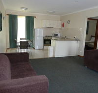 Comfort Inn  Suites Werribee - Rental Cars