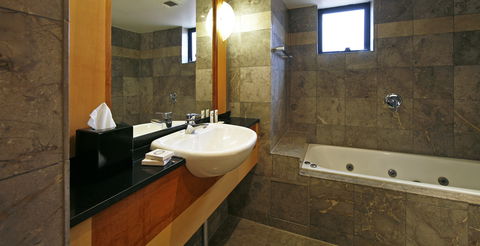 Coogee Bay Hotel - Rental Cars 2