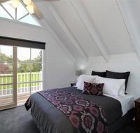 Creek Cottage Bed  Breakfast - Rental Cars