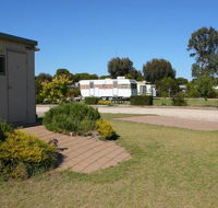 Cummins Community Caravan Park - Rental Cars