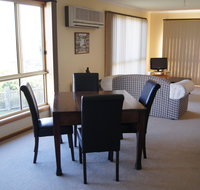 Meredith Place - Rental Cars
