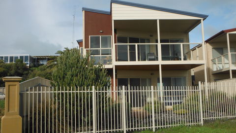 Tigh Na Mara - Rental Cars 0