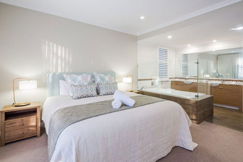 Azure Holiday House - Rental Cars 6