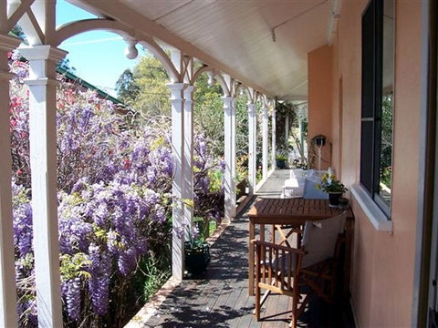 Guy House B&B - Rental Cars 1