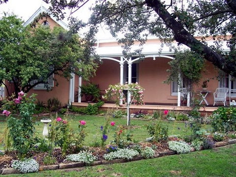 Guy House B&B - Rental Cars 2