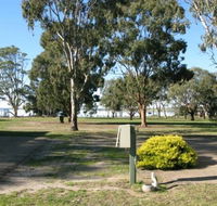 Eagle Point Caravan Park - Rental Cars