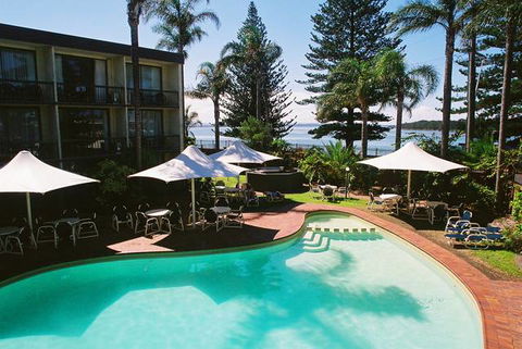 El Lago Waters Resort - Rental Cars 0