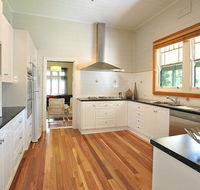 Healesville Garden Cottage - Rental Cars