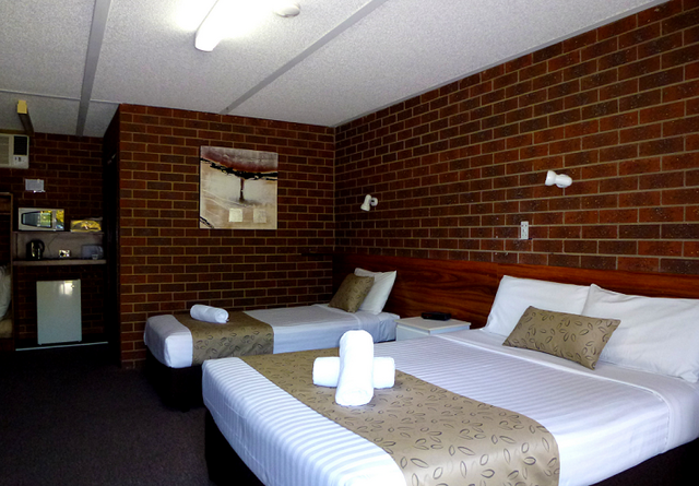 Healesville Motor Inn - Rental Cars