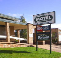 Hi-Way Eight Motor Inn