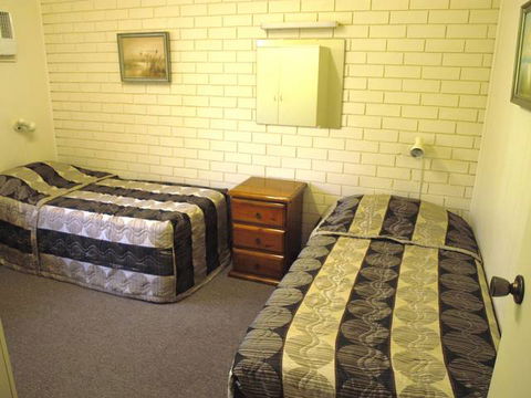 Kalbarri Reef Villas - Rental Cars 1