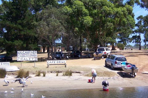Kalgan River Chalets And Caravan Park - Rental Cars 2