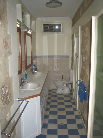 MacDonnell House (Naracoorte Cottages) - Rental Cars 0