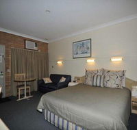 Marriott Park Motel - Rental Cars