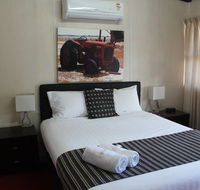 Merredin Motel  Gumtree Restaurant - Rental Cars