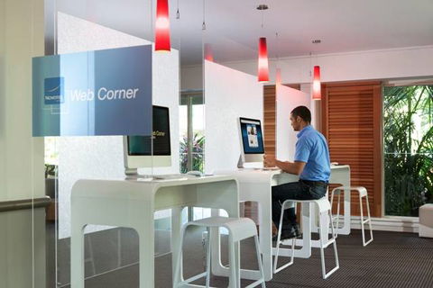 Novotel Cairns Oasis Resort - Rental Cars 1