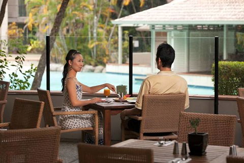 Novotel Cairns Oasis Resort - Rental Cars 2