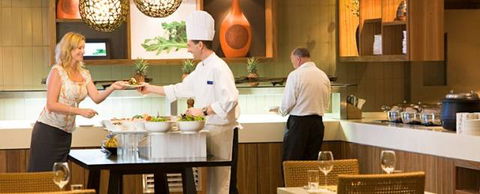 Novotel Cairns Oasis Resort - Rental Cars 4