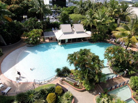 Novotel Cairns Oasis Resort - Rental Cars 6