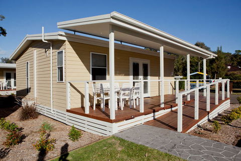 NRMA Ocean Beach Holiday Park - Rental Cars 3