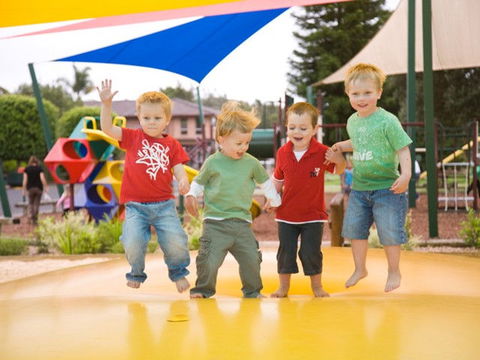NRMA Ocean Beach Holiday Park - Rental Cars 8