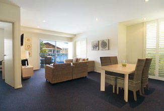 Oaks Pacific Blue Resort - Rental Cars 1