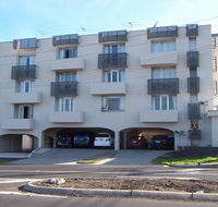 Parkville Place Apartments - Rental Cars