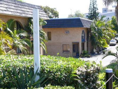 The Entrance Reef Resort - Rental Cars 0