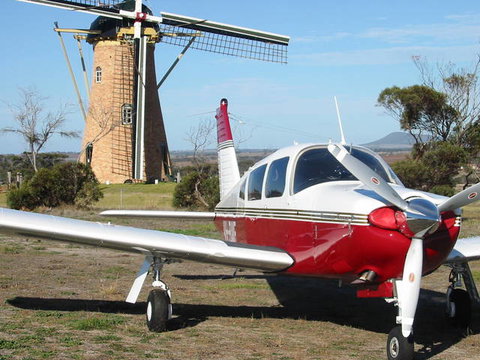 The Lily Dutch Windmill - Rental Cars 3