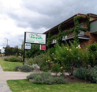 The Vines Motel  Cottages - Rental Cars