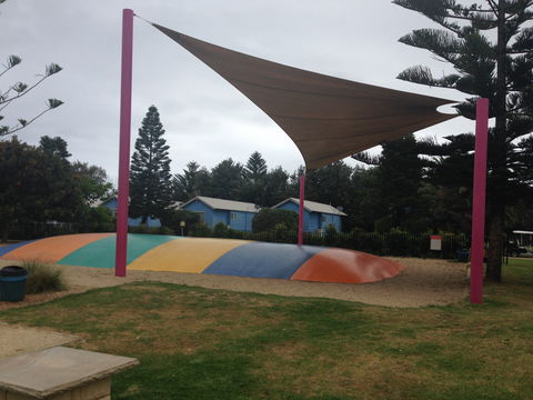 Toowoon Bay Holiday Park - Rental Cars 5
