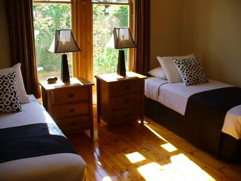 TRC House - Rental Cars 0