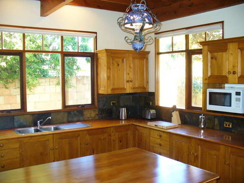 TRC House - Rental Cars 2