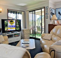 WOMBATS BB - Apartments - AAA 3.5 rated Gosford - Rental Cars