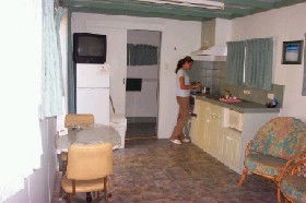 Acclaim Pine Grove Holiday Park - Rental Cars 3